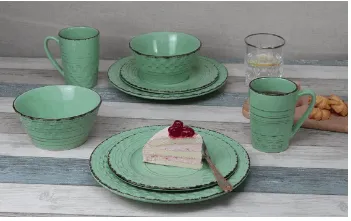 16 Piece Distressed Weave Dinnerware Set Green