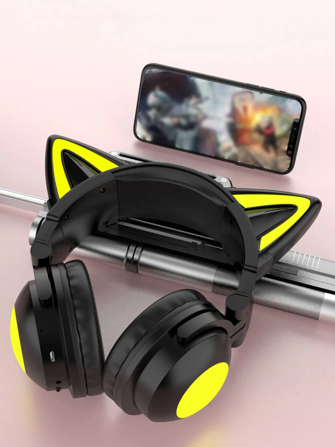 Cat style gaming headset with colorful LED lights, long playback, with microphone, foldable, with deep bass, HiFi stereo suitable for tablets and mobile phones